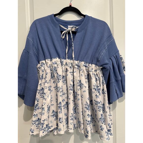 ✨ Shuggie Fierce Upcycled Floral Sweatshirt Tunic – Bell Sleeves | Size S–M ✨ - Picture 9 of 13